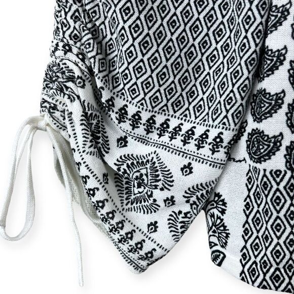 Chicos Black And White Printed Ruched-Sleeve Cardigan 2 Large Womens Lightweight - Picture 5 of 12